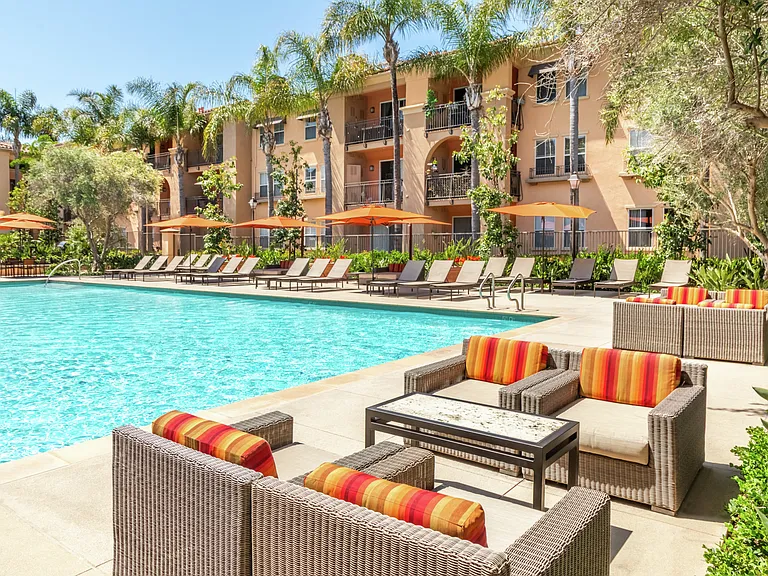 Villa Coronado Apartment Homes — Photo 6