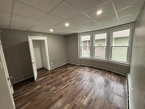 2 bed, $1,375 — Photo 3
