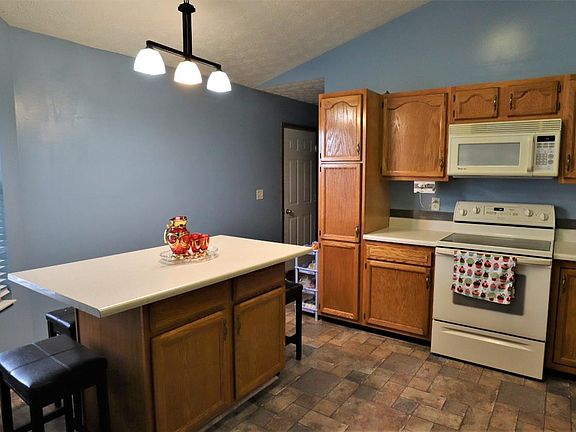 4th image of 5757 Pawnee Ct