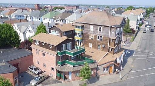 2nd image of 944-946 Brock Ave