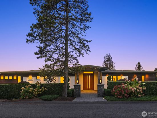 8926 NE 36th Street, Yarrow Pt, WA 98004