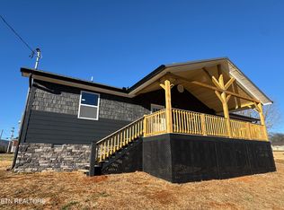 280 Hickory St, Bean Station, TN 37708