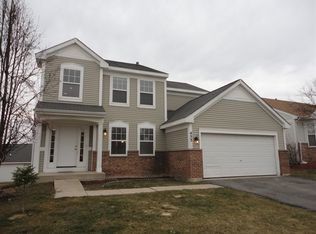 453 Finch Dr, Round Lake, IL