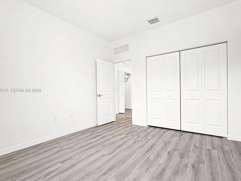SW 125th Ave — Photo 32