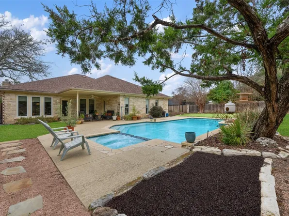 206 Palos Verdes Dr, Lakeway, TX 78734