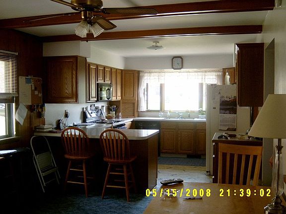 Kitchen area (2)