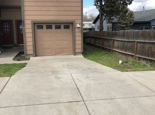 880 SW 3rd St, Madras, OR 97741