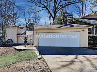 125 S Falcon Blf, Johns Creek, GA 30022
