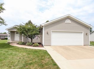 402 Wilson Ave, Le Roy, IL