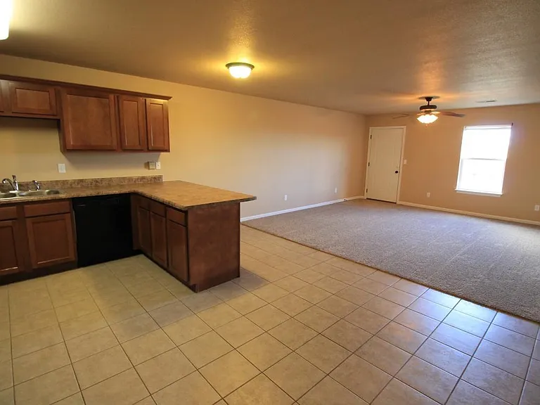 123 Edna St #123-B — Photo 21