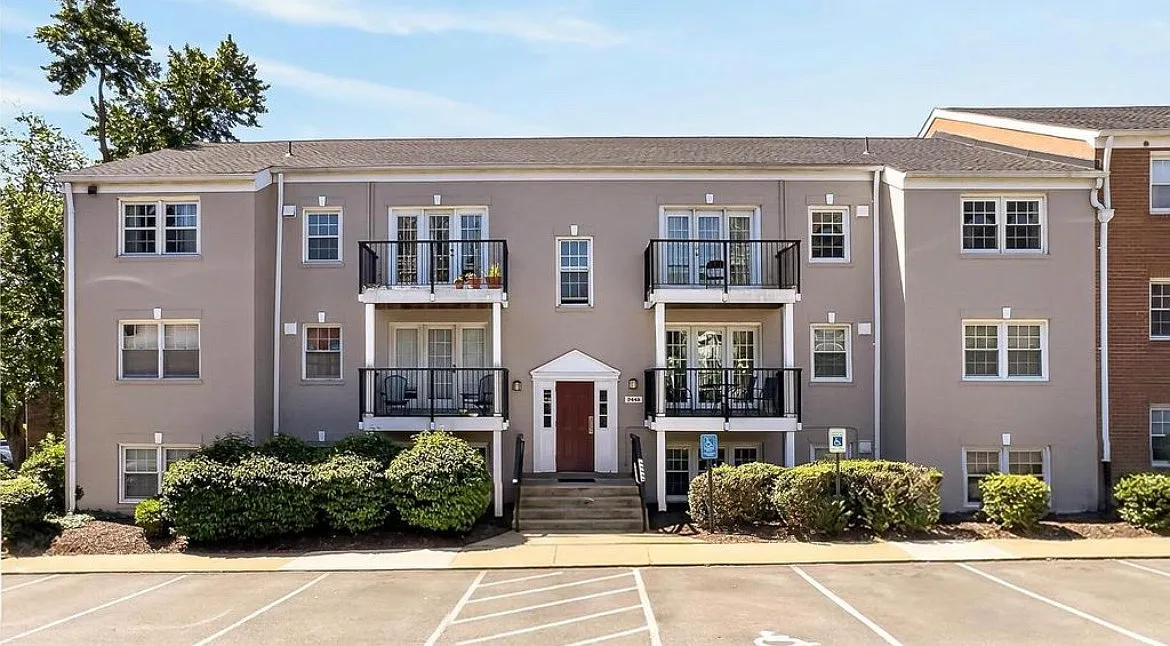 1 bed, 698 sqft, $2,375 — Photo 1