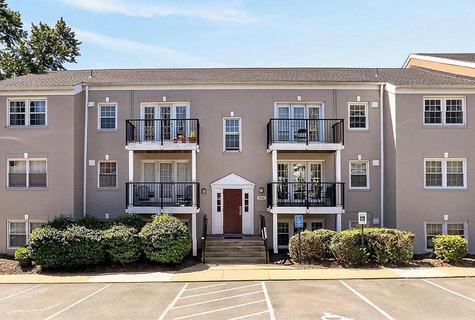 1st image of 9445 Fairfax Blvd APT 102