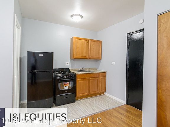 2nd image of 5710 N Winthrop Ave #1