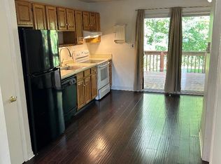 74 Washington Rd APT 5, Woodbury, CT 06798