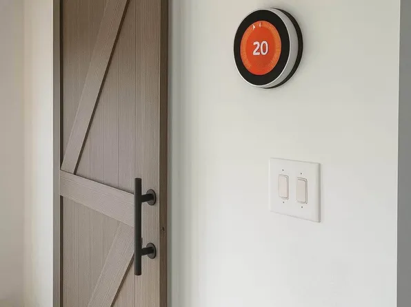 16256 Broadway Ave, Maple Heights, OH 44137