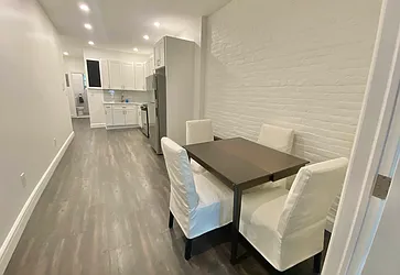 Rented by Papp Realty