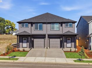 328 E Wilson St, Carlton, OR 97111