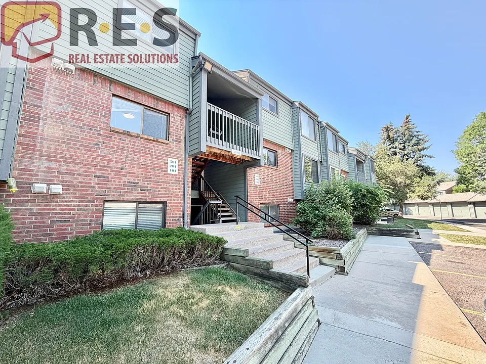 3606 S Depew St #201