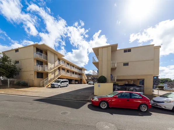 94-123 Pupunohe St, Waipahu, HI 96797