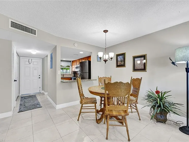 100 Forest Lakes Blvd #110 — Photo 5