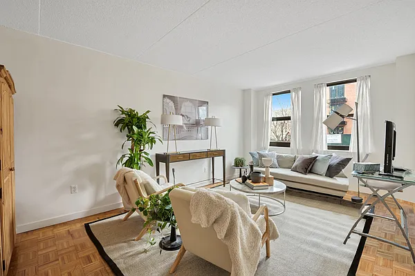 Sold by Compass | media 9