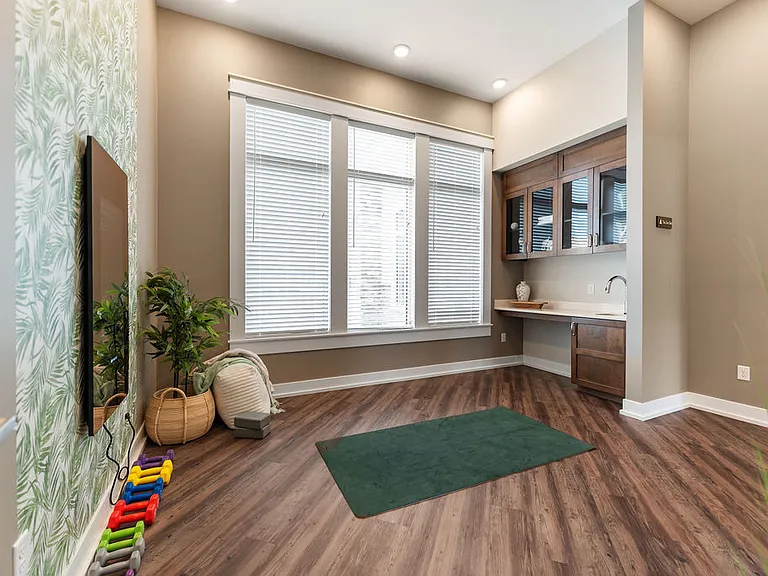 Bonavia Luxury Apartments — Photo 11