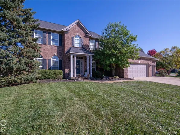 10073 Parkshore Dr, Fishers, IN 46038