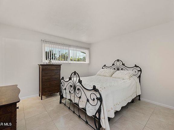 4th image of 2038 Loma Dr