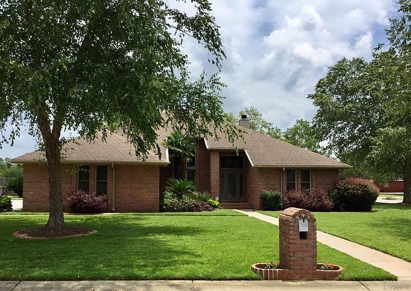 1st image of 2070 Dovefield Dr