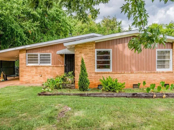 2420 Crestwood Dr SW, Huntsville, AL 35805