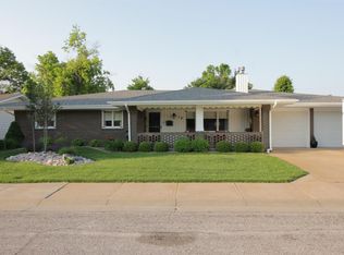 110 W 34th St, Hays, KS 67601