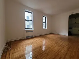 207 Underhill Avenue 3B image 1 of 3