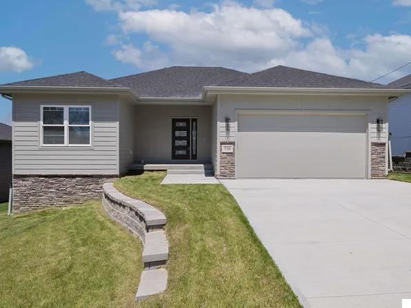 516 15th Ave, Plattsmouth, NE 68048