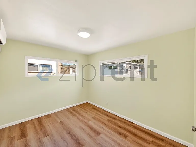 610 N Garfield Ave #1/2 — Photo 8