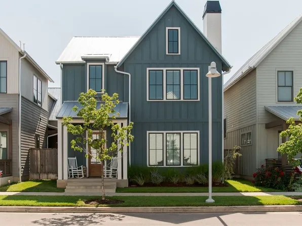 1704 Pioneer St, Oklahoma City, OK 73108