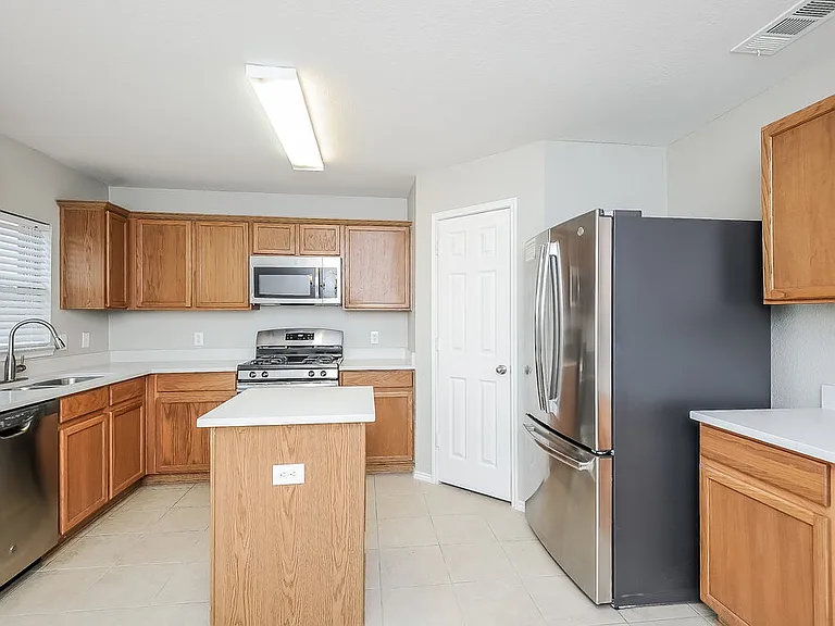 8420 Ranch Hand Trl — Photo 8