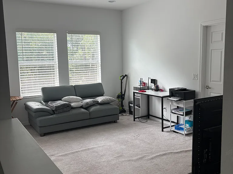 Lounge area included