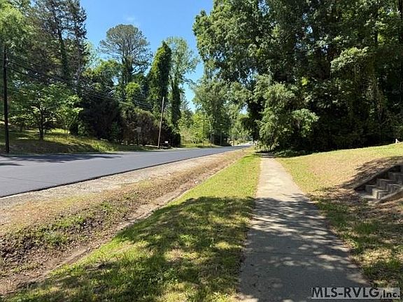 2nd image of 1377 Lawrenceville Plank Rd