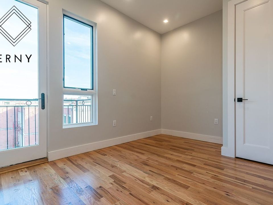 1st image of 48 Jefferson St #5B