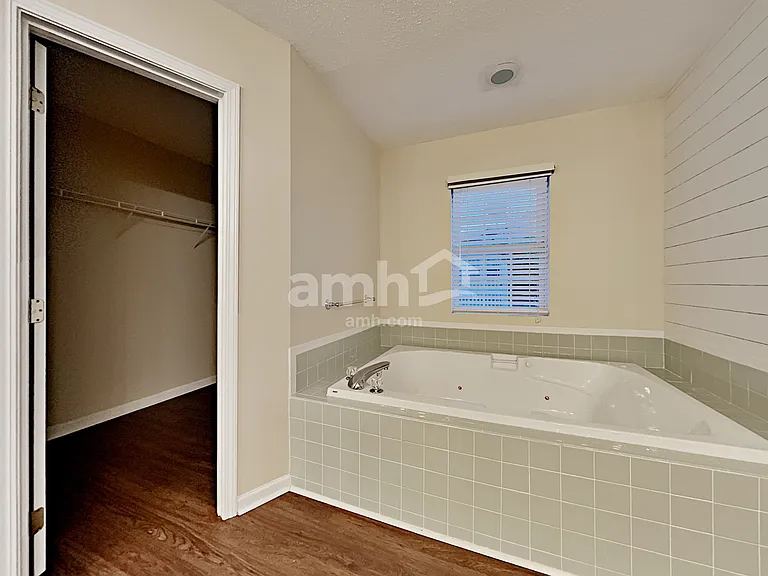 2338 Sir Edward Ln — Photo 15