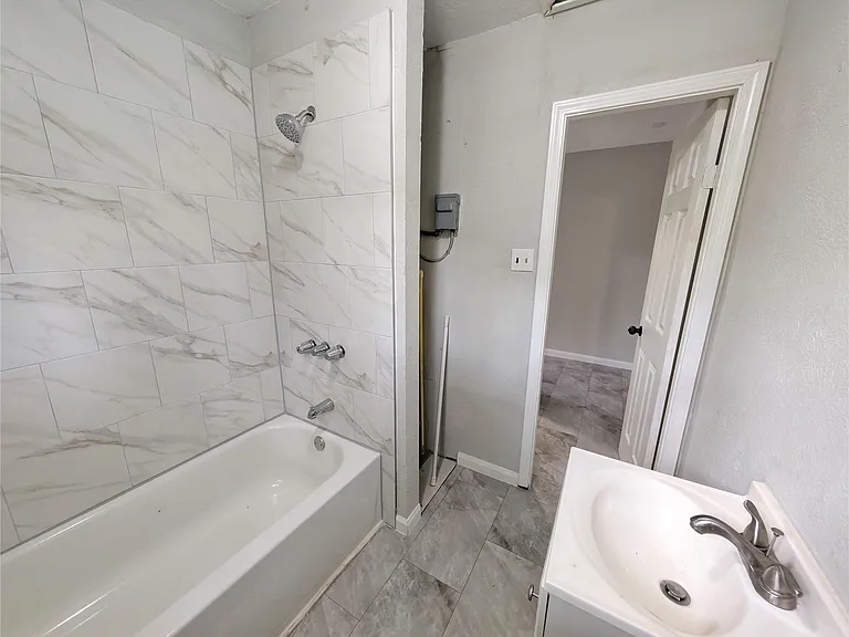 4919 Connorvale Rd — Photo 28
