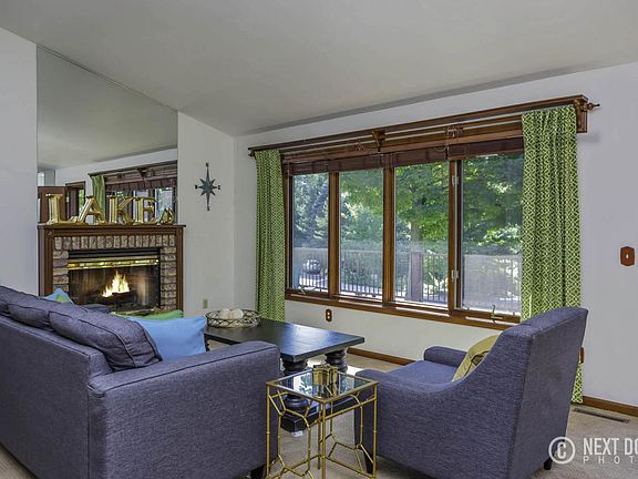 3rd image of 9550 Whispering Sands Dr