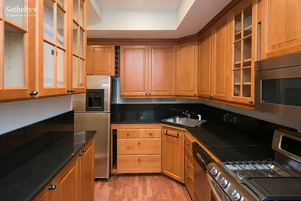 Sold by Sotheby's International Realty | media 4
