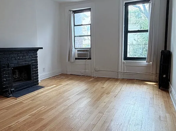 84 Horatio St APT 4B, New York, NY 10014