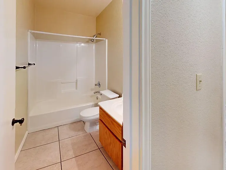 4405 Hondo Dr — Photo 18