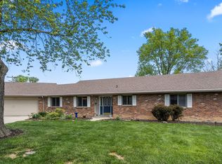 2205 Country Ln, Columbia, MO 65201