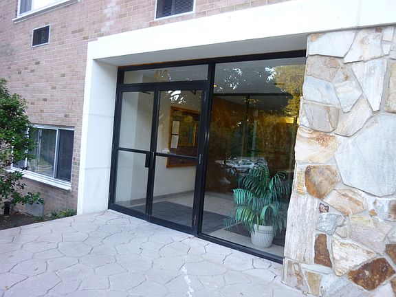 2nd image of 412 Benedict Ave APT 5E