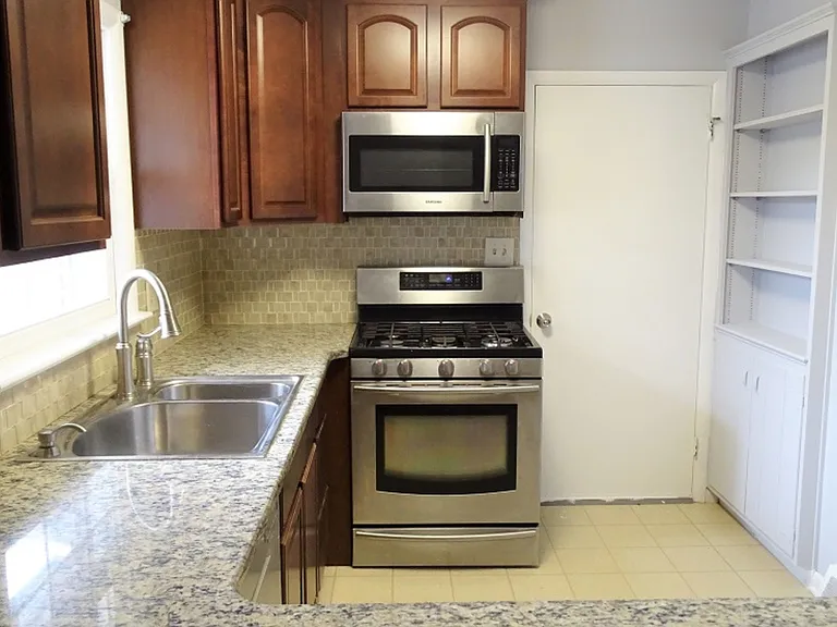 1656 Esbenshade Rd — Photo 7