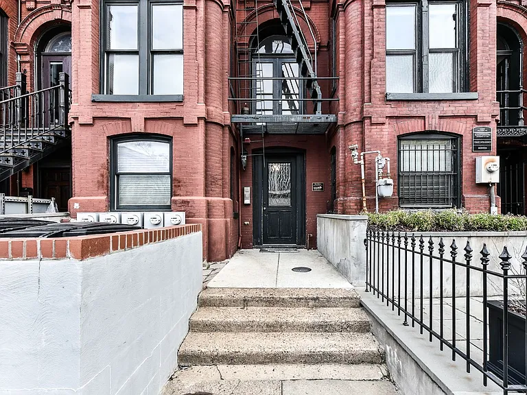 1227 15th St NW — Photo 36