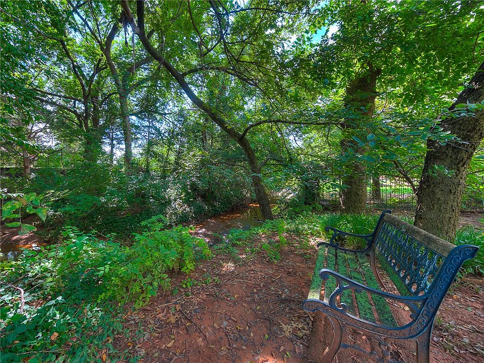 2nd image of 3416 Twelve Oaks Rd